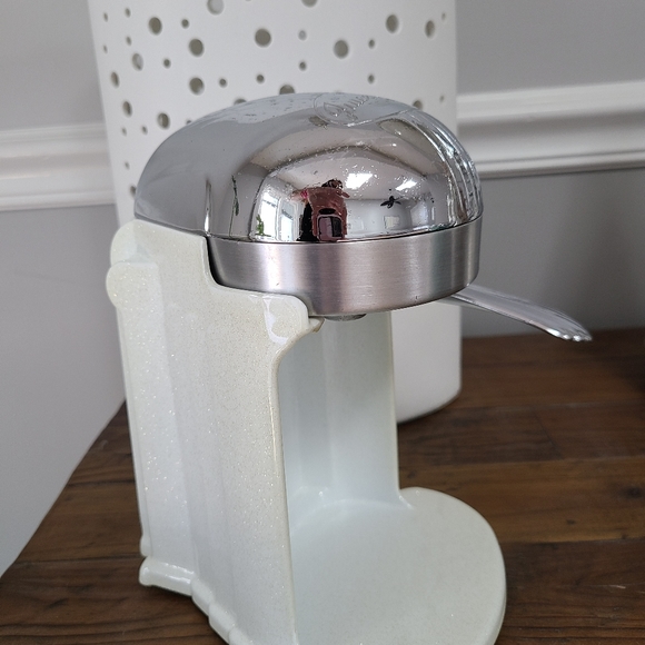 Juice o Mat Vintage Retro Restored Juicer - Picture 6 of 11